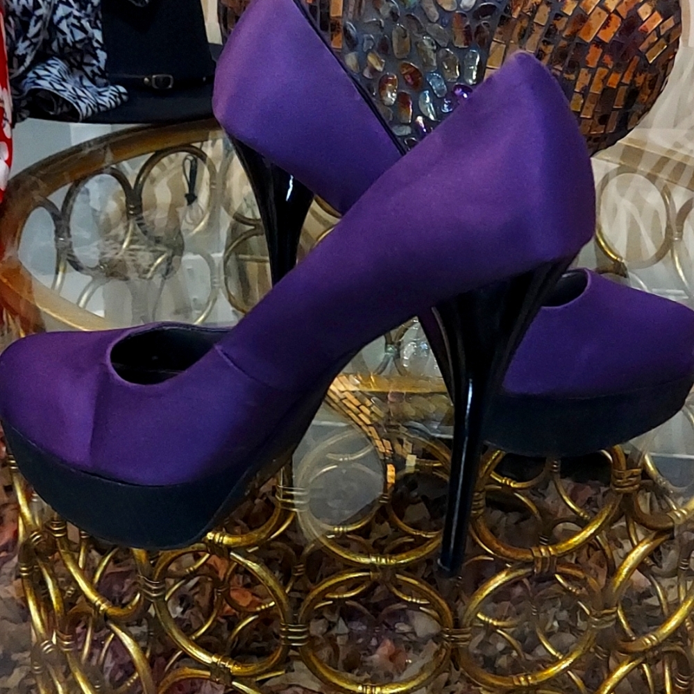 Purple Qupid heels size 9